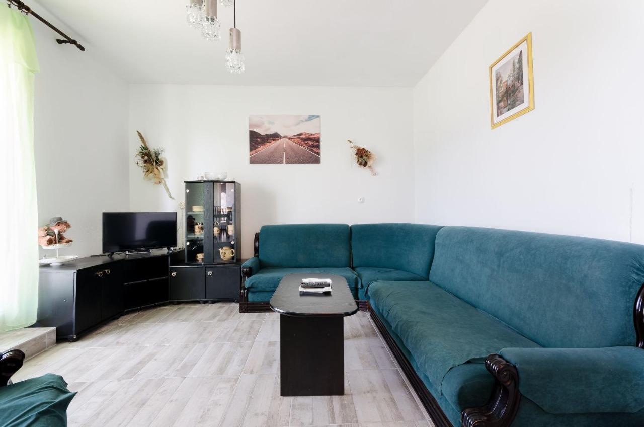Danica Apartment